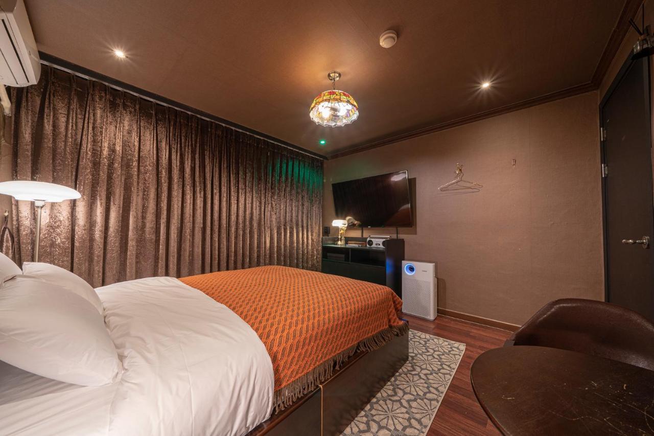 Shourin Hotel Cheonan By Aank Екстериор снимка
